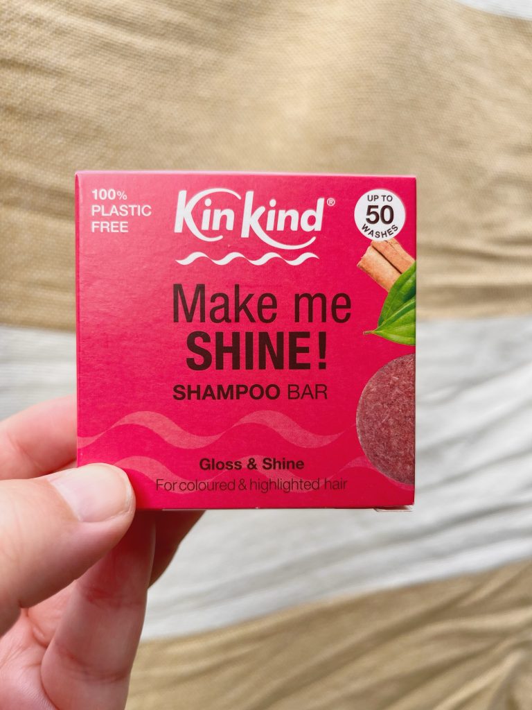 Make Me Shine Shampoo bar for coloured and highlighted hair.